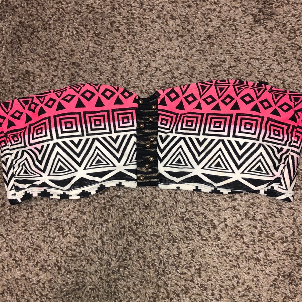 Swim top — strapless